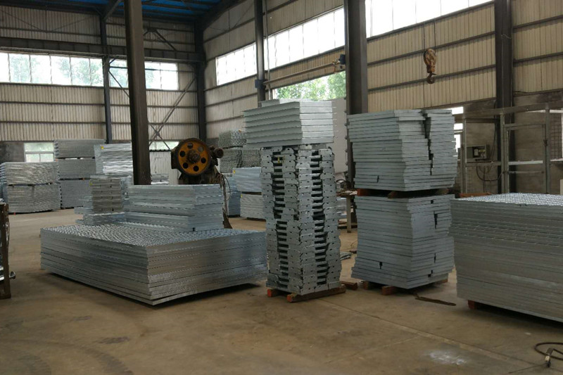 鋼格板廠現貨展示