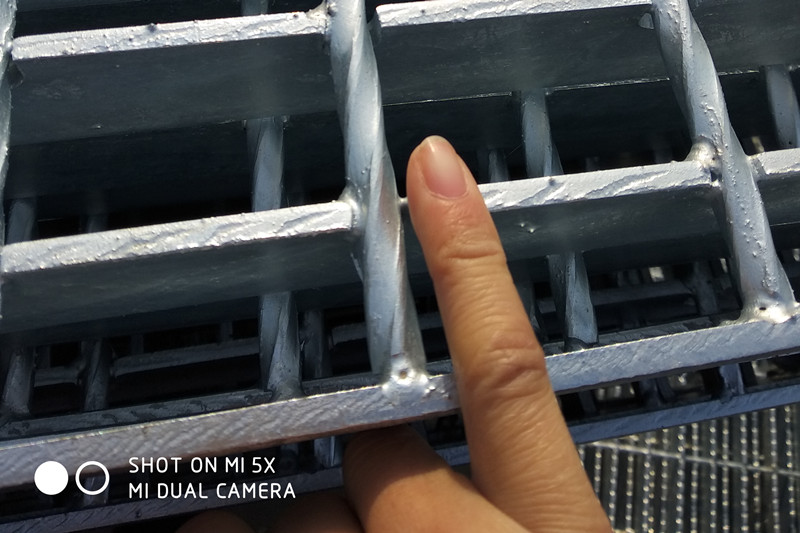 國標規格的鋼格板